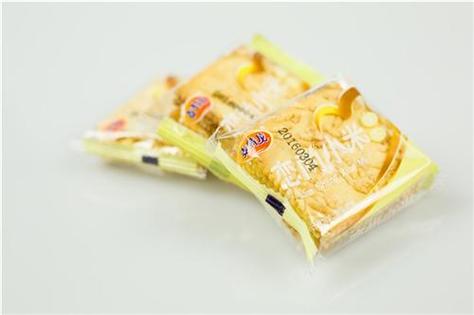 台湾合资企业—-宜昌新龙台食品公司,专业生产各种米饼蛋糕礼盒糕点